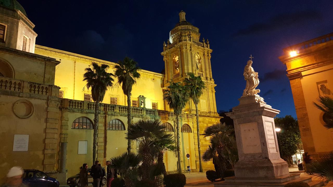 Casa Turismo "Madonna Del Paradiso" Mazara del Vallo Buitenkant foto
